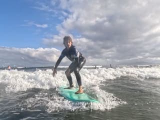 Clase de Surf en Grupo (máximo 6 alumnos/instructor)